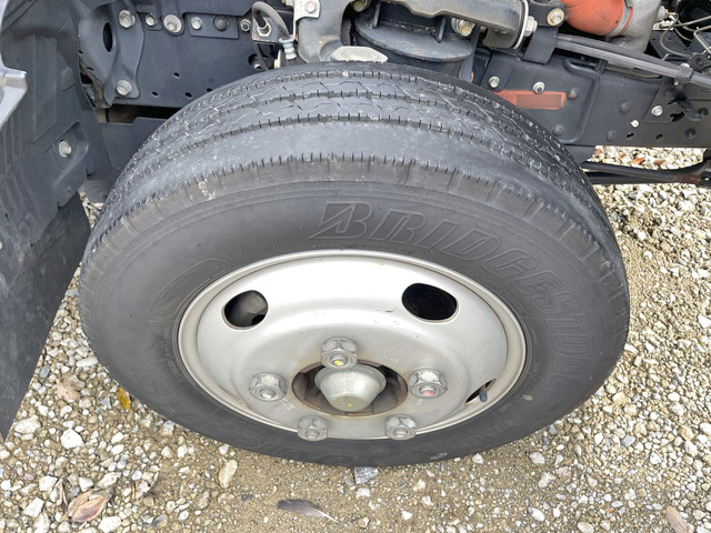 いすゞエルフ平ボディ小型（2t・3t）[写真14]