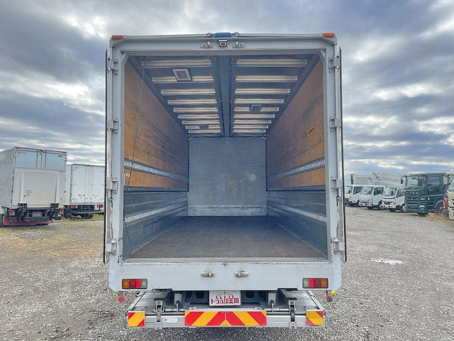 いすゞフォワードアルミウイング中型（4t）[写真10]