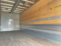 いすゞフォワードアルミウイング中型（4t）[写真14]