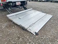 いすゞフォワードアルミウイング中型（4t）[写真18]