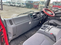 いすゞフォワードアルミウイング中型（4t）[写真31]