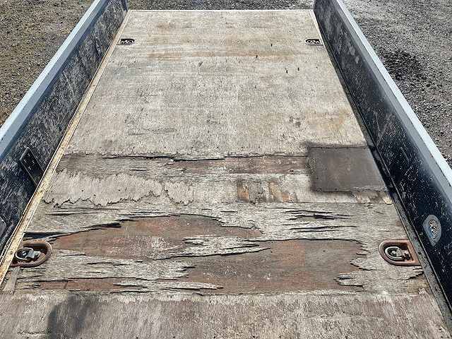 いすゞエルフ平ボディ小型（2t・3t）[写真12]