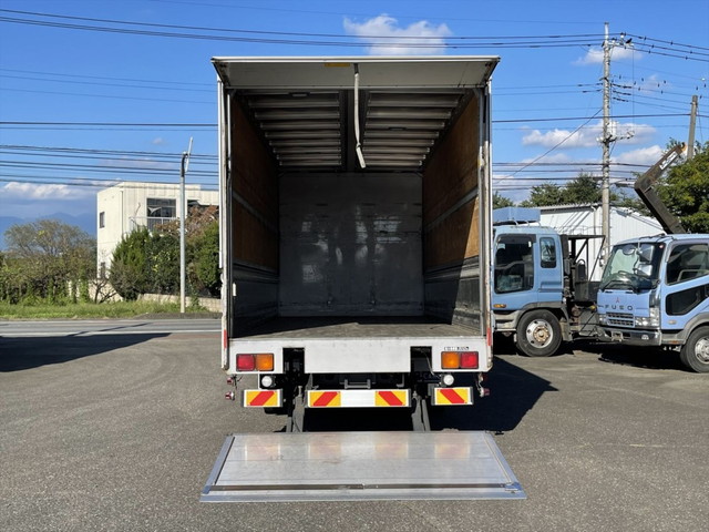 いすゞフォワードアルミウイング中型（4t）[写真16]