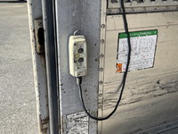 いすゞフォワードアルミウイング中型（4t）[写真20]