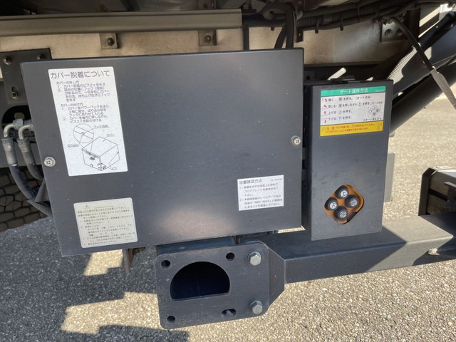 いすゞフォワードアルミウイング中型（4t）[写真21]