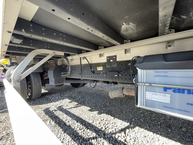 いすゞフォワードアルミウイング中型（4t）[写真23]