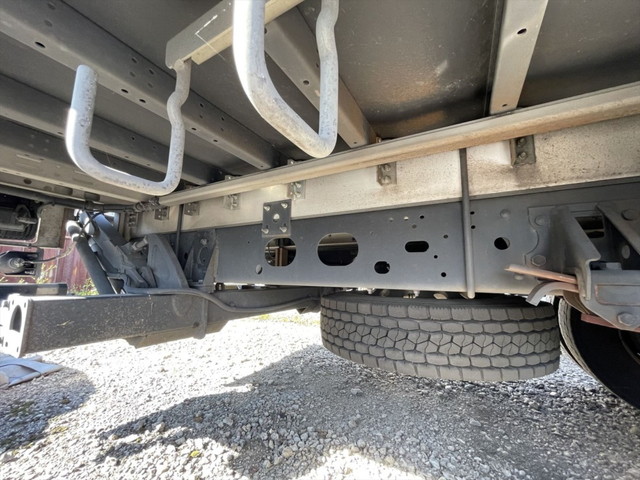 いすゞフォワードアルミウイング中型（4t）[写真24]