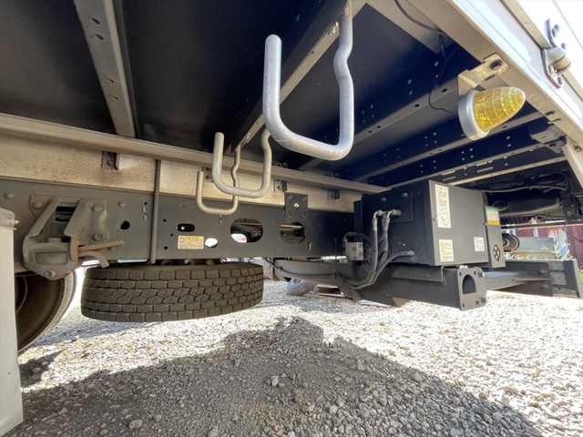 いすゞフォワードアルミウイング中型（4t）[写真26]