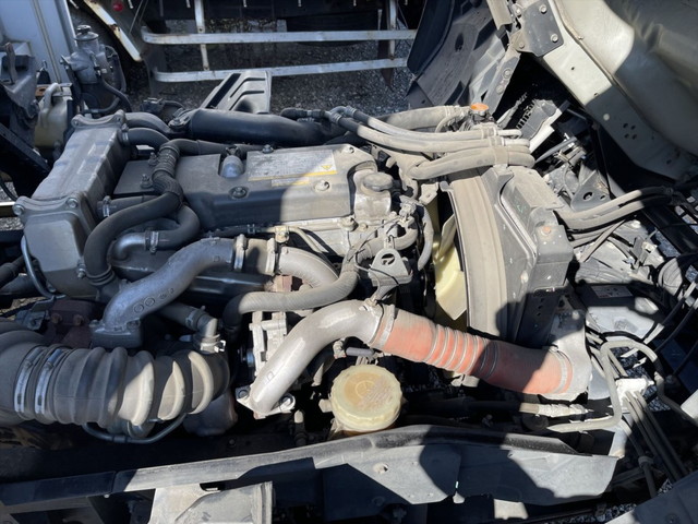 いすゞフォワードアルミウイング中型（4t）[写真27]