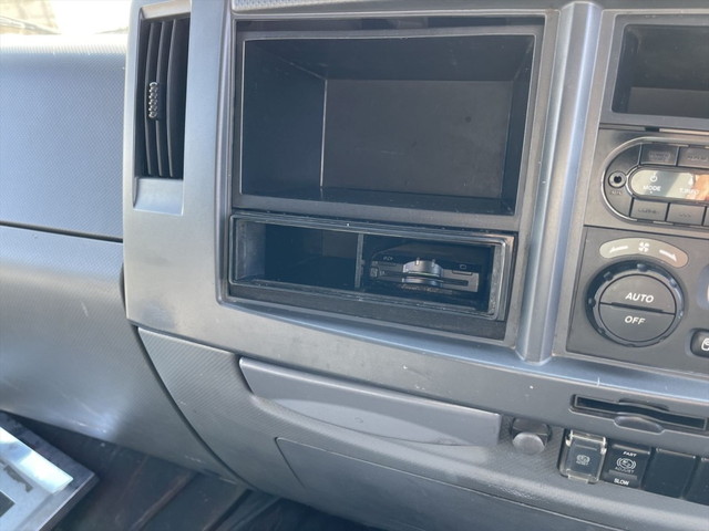 いすゞフォワードアルミウイング中型（4t）[写真32]