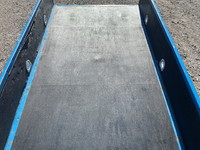 三菱ふそうキャンター平ボディ小型（2t・3t）[写真13]