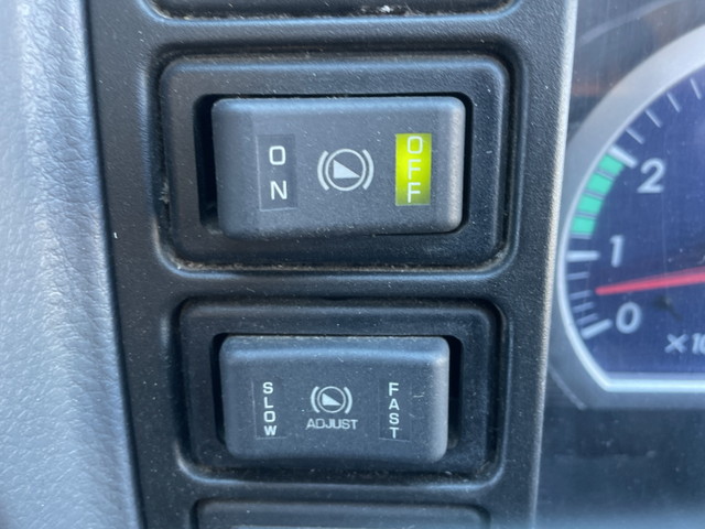 三菱ふそうキャンター平ボディ小型（2t・3t）[写真30]