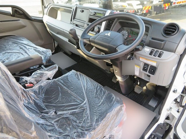 三菱ふそうキャンターセーフティローダー小型（2t・3t）[写真10]