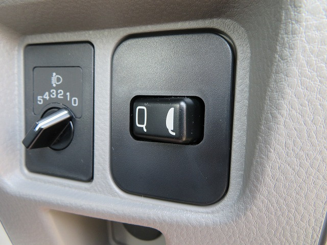 三菱ふそうキャンターセーフティローダー小型（2t・3t）[写真16]