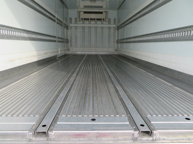 日野レンジャー冷凍車（冷蔵車）中型（4t）[写真22]