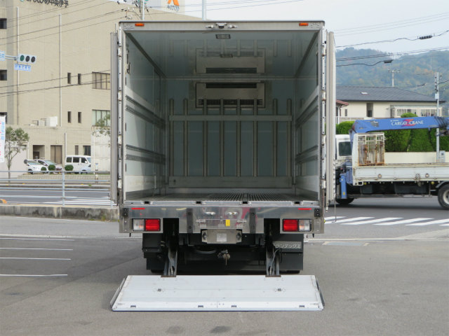 日野レンジャー冷凍車（冷蔵車）中型（4t）[写真07]