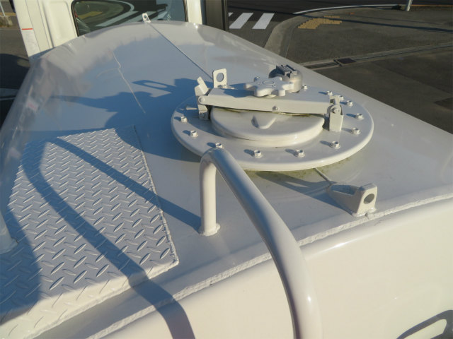 日野レンジャー散水車中型（4t）[写真29]