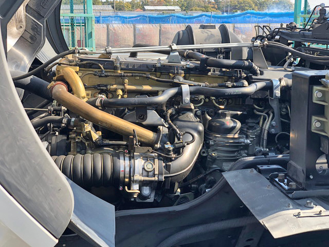 三菱ふそうスーパーグレートトレーラーヘッド（トラクターヘッド）大型（10t）[写真17]