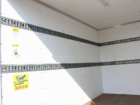 日産アトラスアルミバン小型（2t・3t）[写真13]