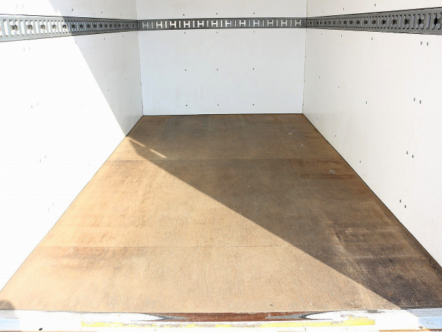 日産アトラスアルミバン小型（2t・3t）[写真14]