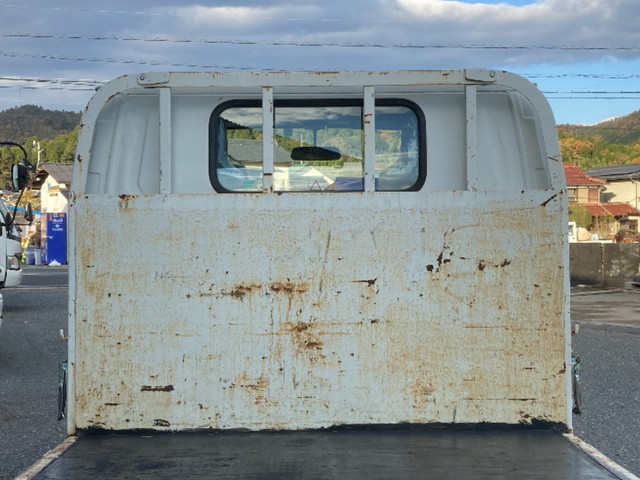 いすゞエルフ平ボディ小型（2t・3t）[写真13]