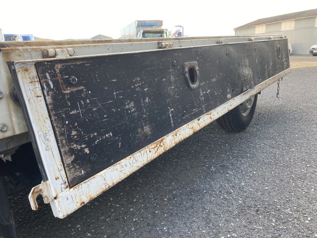 いすゞエルフ平ボディ小型（2t・3t）[写真16]