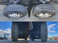 いすゞエルフ平ボディ小型（2t・3t）[写真18]