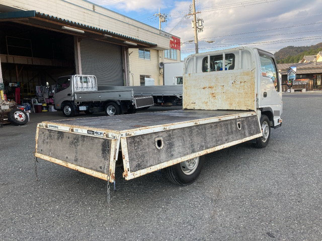 いすゞエルフ平ボディ小型（2t・3t）[写真03]