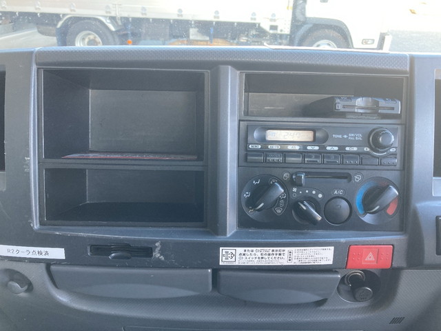 いすゞエルフ平ボディ小型（2t・3t）[写真31]