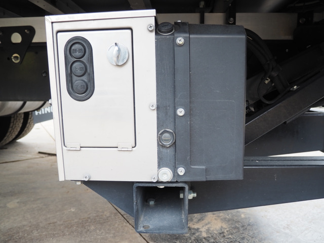 日野レンジャーアルミウイング中型（4t）[写真14]