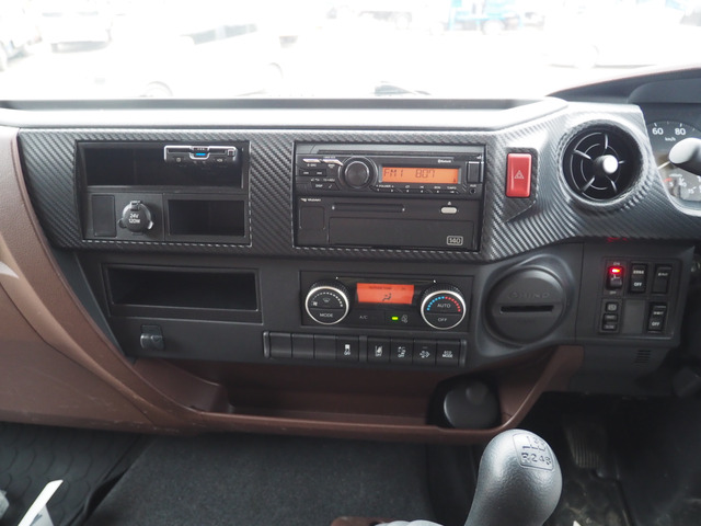 日野レンジャーアルミウイング中型（4t）[写真32]