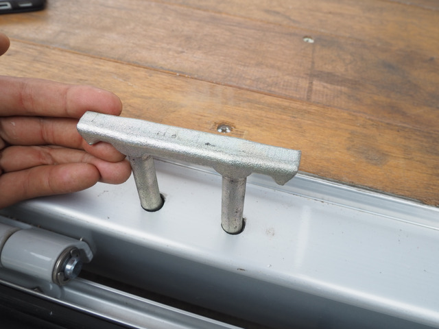 日野レンジャーアルミウイング中型（4t）[写真09]