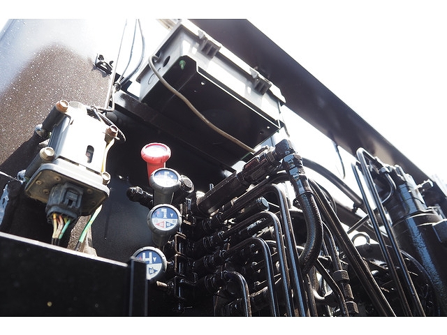 いすゞフォワードセルフローダー増トン（6t・8t）[写真19]