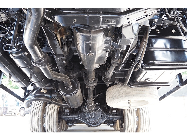 いすゞフォワードセルフローダー増トン（6t・8t）[写真09]