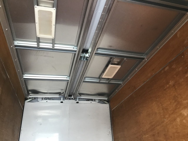 三菱ふそうキャンターアルミウイング小型（2t・3t）[写真11]