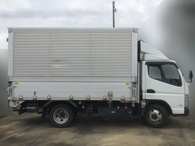 三菱ふそうキャンターアルミウイング小型（2t・3t）[写真04]