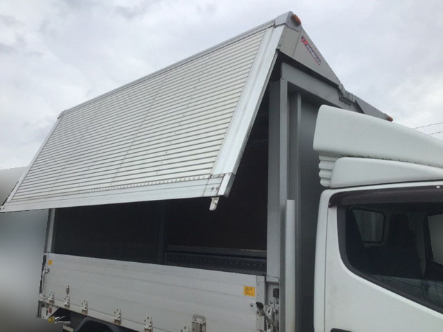 三菱ふそうキャンターアルミウイング小型（2t・3t）[写真05]