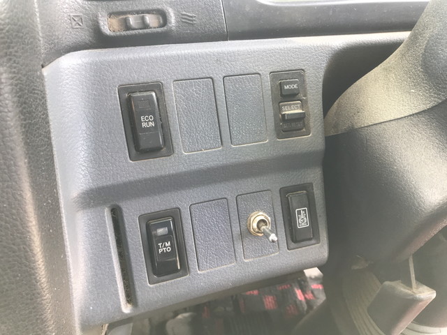 日野プロフィアダンプ大型（10t）[写真32]