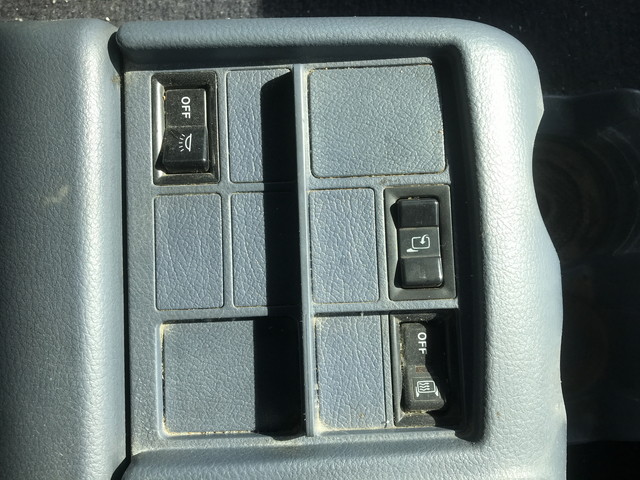 日野プロフィアダンプ大型（10t）[写真33]