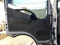 日産アトラス平ボディ小型（2t・3t）[写真25]