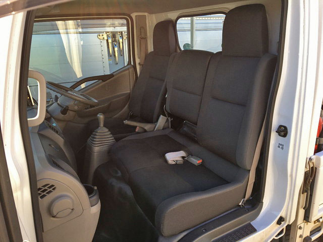 日産アトラス平ボディ小型（2t・3t）[写真27]