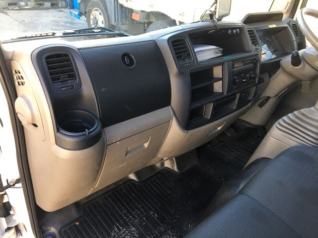 日産アトラス平ボディ小型（2t・3t）[写真29]