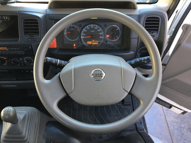 日産アトラス平ボディ小型（2t・3t）[写真32]