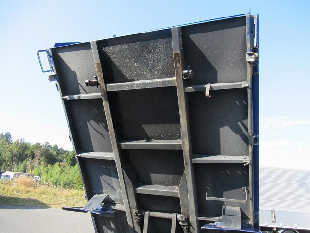 三菱ふそうキャンター深ダンプ（土砂禁ダンプ）小型（2t・3t）[写真22]