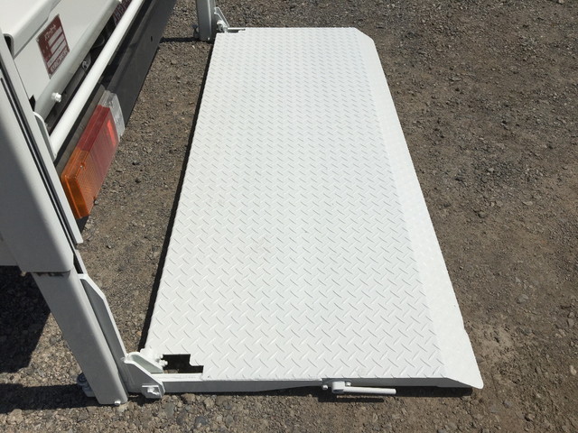 日野デュトロ平ボディ小型（2t・3t）[写真11]