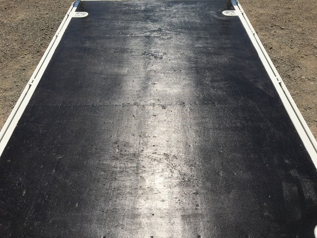 日野デュトロ平ボディ小型（2t・3t）[写真14]