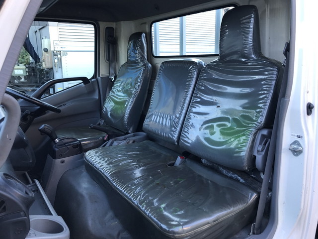 日野デュトロ平ボディ小型（2t・3t）[写真27]