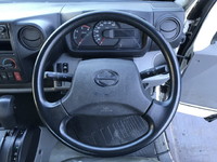 日野デュトロ平ボディ小型（2t・3t）[写真32]