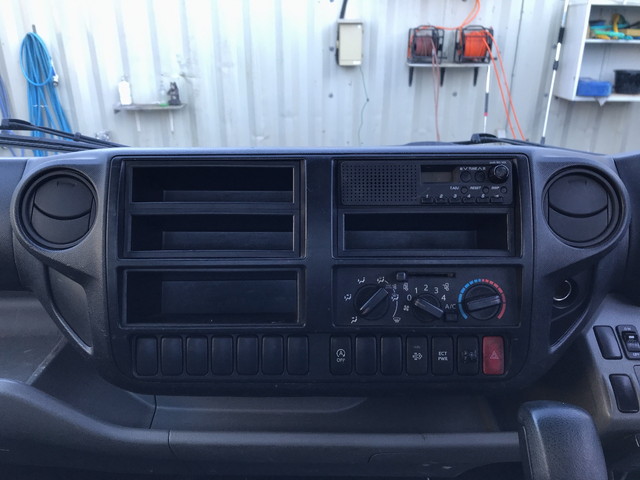 日野デュトロ平ボディ小型（2t・3t）[写真34]