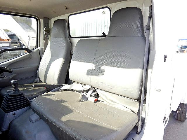 日野デュトロ三転ダンプ小型（2t・3t）[写真11]